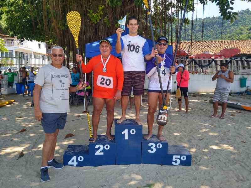 Competições aquáticas agitam a Praia do Bonfim 3