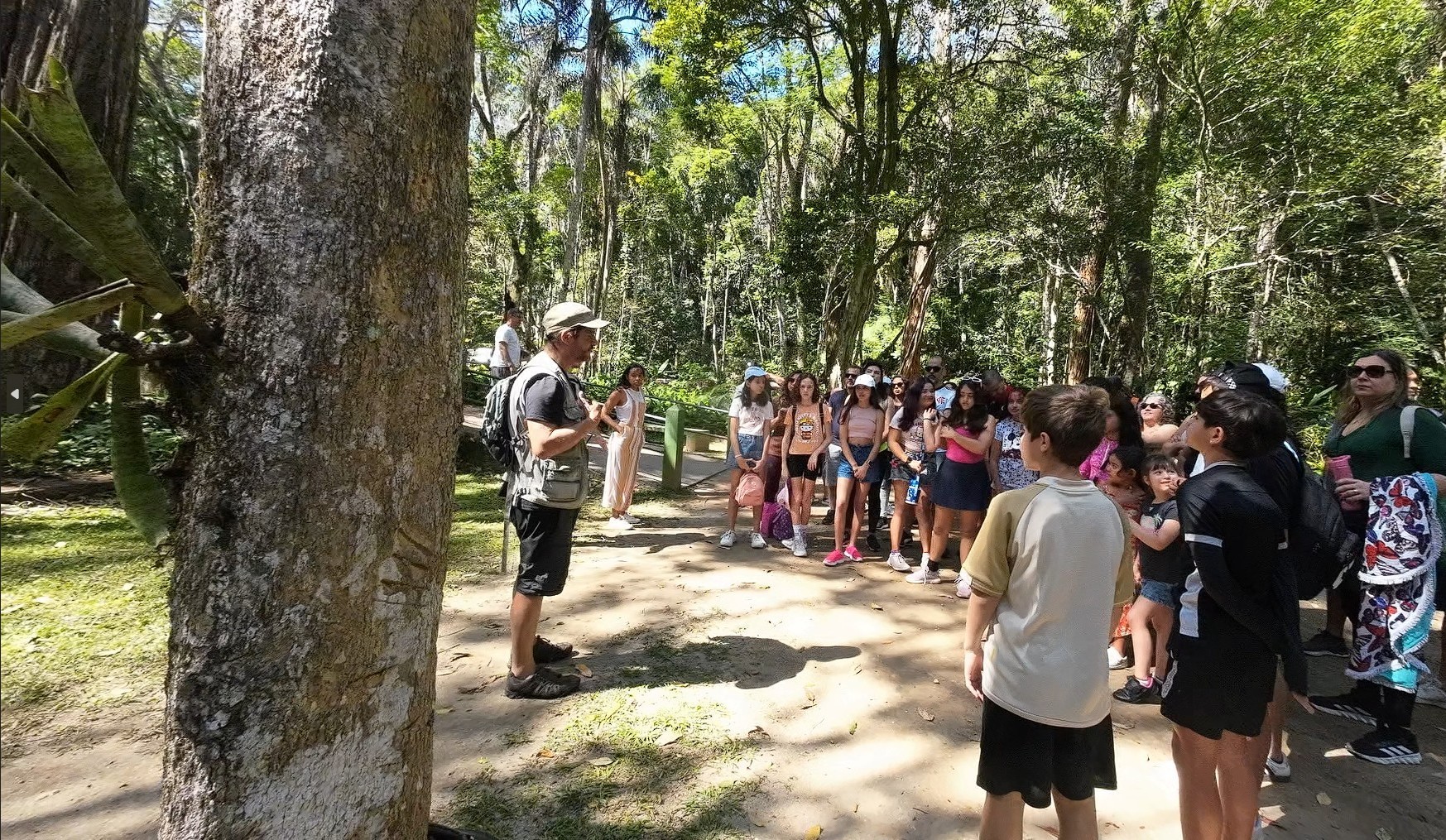 Luciano Azevedo Floresta Encantada Palestra na Flroesta