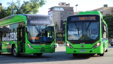 Terceiro &ocirc;nibus do tarifa comercial zero &eacute; entregue em Volta Redonda