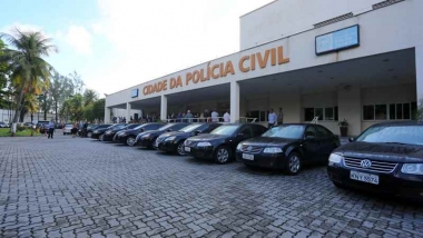Pol&iacute;cia Civil recebe doa&ccedil;&atilde;o de 30 ve&iacute;culos. Entregues pela Alerj, carros refor&ccedil;am parceria em apoio &agrave;s a&ccedil;&otilde;es de seguran&ccedil;a p&uacute;blica