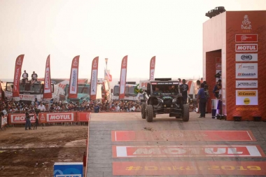 UTV de Varela/Gugelmin na largada do Dakar