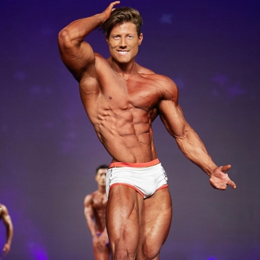 Brasileiro Italo Costa vai a Londres para entregar maior pr&ecirc;mio do fitness da Europa