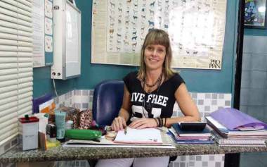 Veterin&aacute;ria Pro Vita no Graja&uacute;: Dra. Luciana Noronha h&aacute; 18 anos atendendo com muito amor seus pacientes
