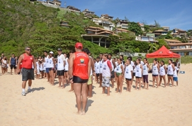 Inicia hoje (17) as inscri&ccedil;&otilde;es para Projeto Botinho em B&uacute;zios: Desde de 1963, o curso forma Golfinhos, Moby Dicks e Tubar&otilde;es