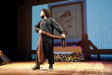 Noite de exalta&ccedil;&atilde;o &agrave; poesia em Angra dos Reis com a participa&ccedil;&atilde;o de poetas de todo o pa&iacute;s