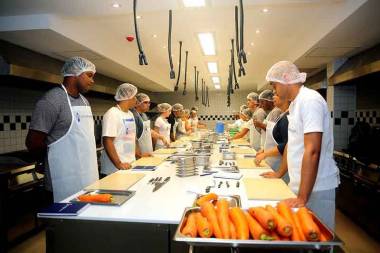 Estado inaugura hoje (4/10) escola Le Cordon Bleu no Rio e oferece bolsas integrais a alunos de baixa renda