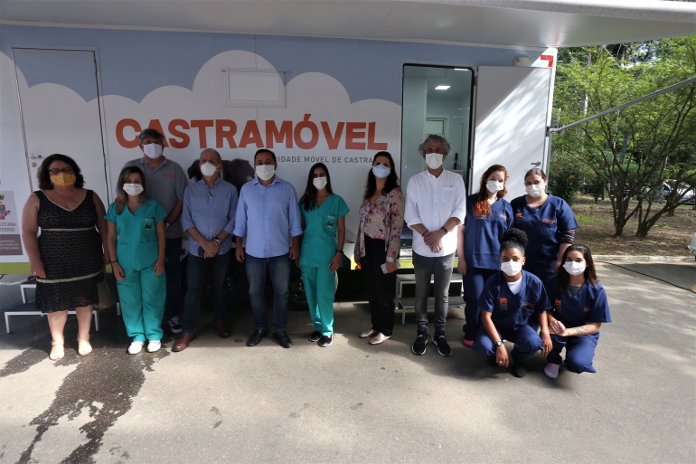 Castramóvel realizará cirurgias gratuitas em cães e gatos de Niterói