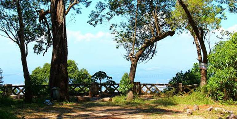 Dentro do Parque Nacional da Tijuca no Rio de Janeiro o Mirante do Excelsior é um cantinho especial.