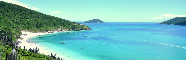 Praia do Forno em Arraial do Cabo.