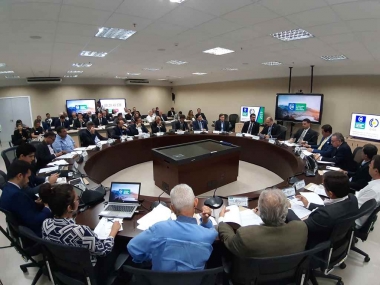 Governador se re&uacute;ne com prefeitos para discutir diretrizes para a governan&ccedil;a da Regi&atilde;o Metropolitana