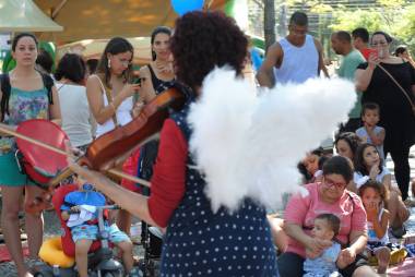 Feira Desapegue-se no Graja&uacute;